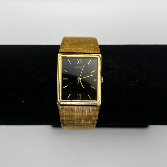 Seiko Vintage Gold and Black Rectangular Unisex Watch Working - Picture 7 of 11